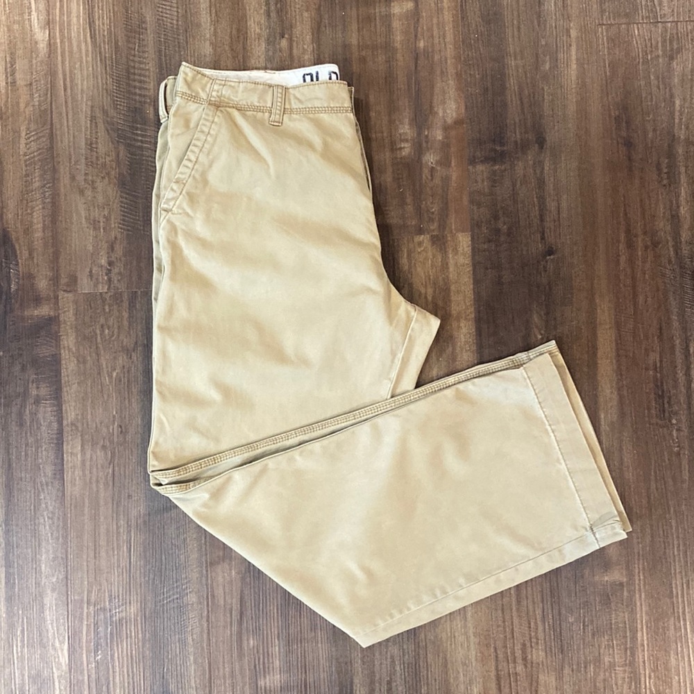 Men’s Old Navy “Loose” Khaki Pants 36/34